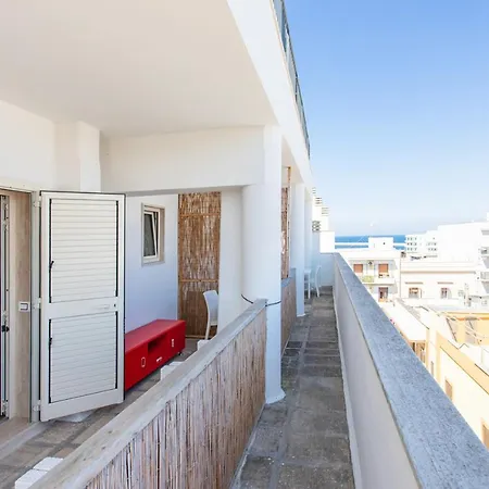 Center House Konukevi