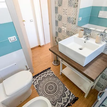 Center House Konukevi 3*